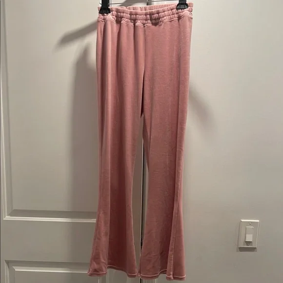 Hollister Pink Sweatpants for girls - Picture 1 of 5